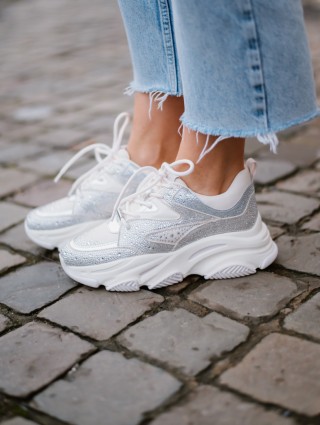 STEVE MADDEN PRIVY SILVER COIN
