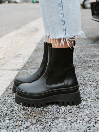 STEVE MADDEN CASSANDRA BLACK