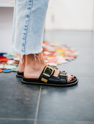 STEVE MADDEN ARCH BLACK