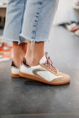 0105 NOVA WHITE TAN