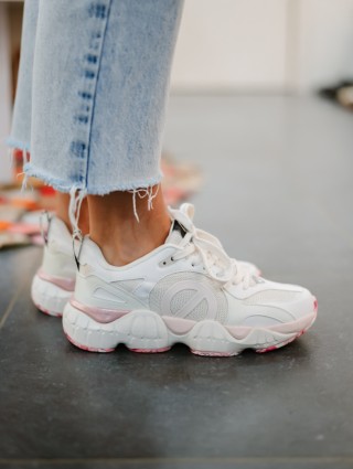 NO NAME KRAZEE RUNNER...