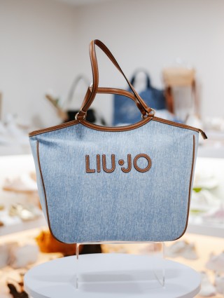 LIUJO L TOTE LIGHT DENIM...