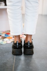 STEVE MADDEN ANIMATES BLACK