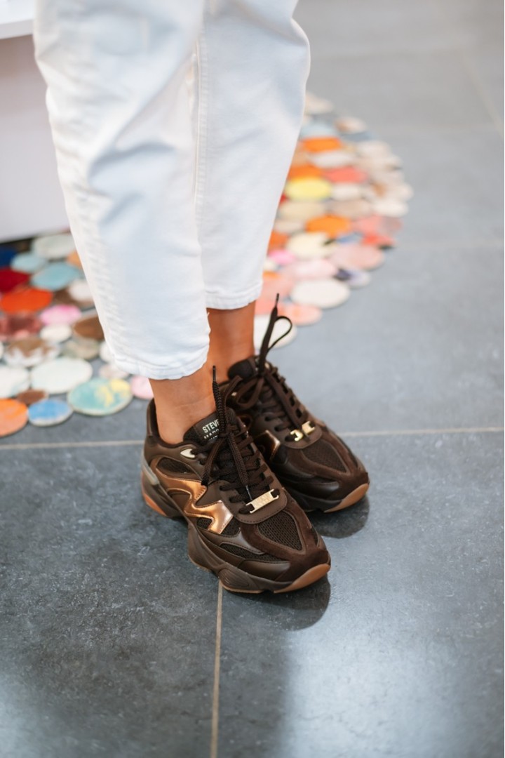 STEVE MADDEN SPEEDER CHOCOLATE BROWN