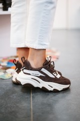 STEVE MADDEN POSSESSION BROWN OFF WHITE