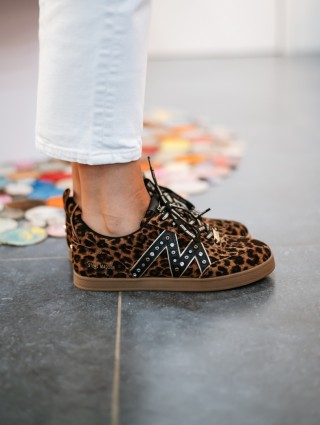 STEVE MADDEN DEGREE STUDS...