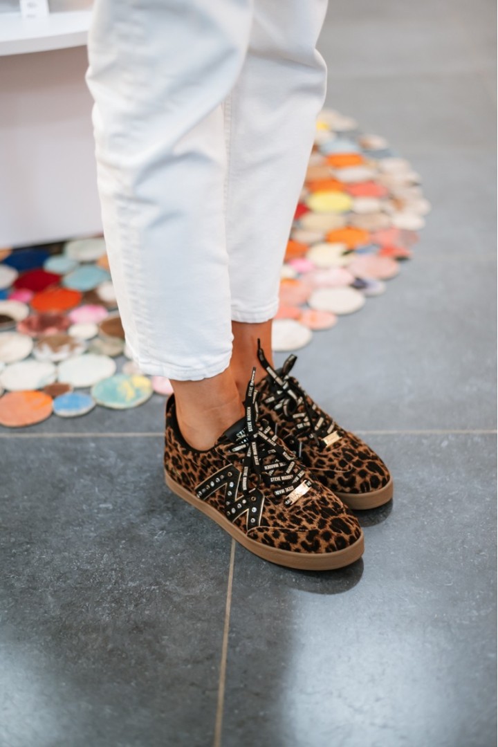 STEVE MADDEN DEGREE STUDS LEOPARD