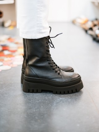 STEVE MADDEN COAST BLACK...