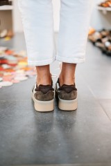 VICTORIA 1265106 NEGRO