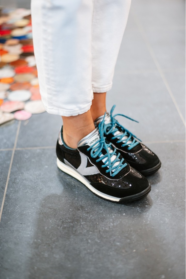 VICTORIA 1158119 NEGRO