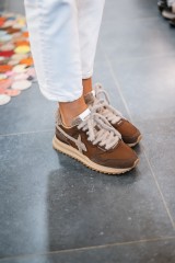 W6YZ YAK BROWN SAND