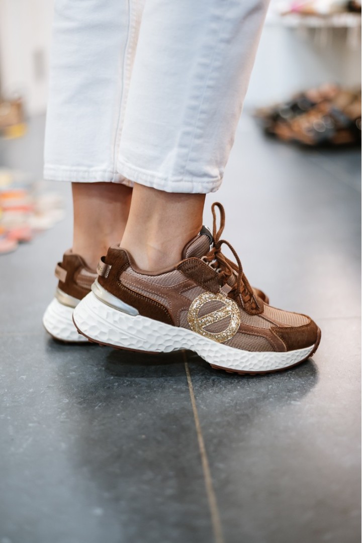 NO NAME CARTER 2.0 RUNNER CHOCO/GOLD