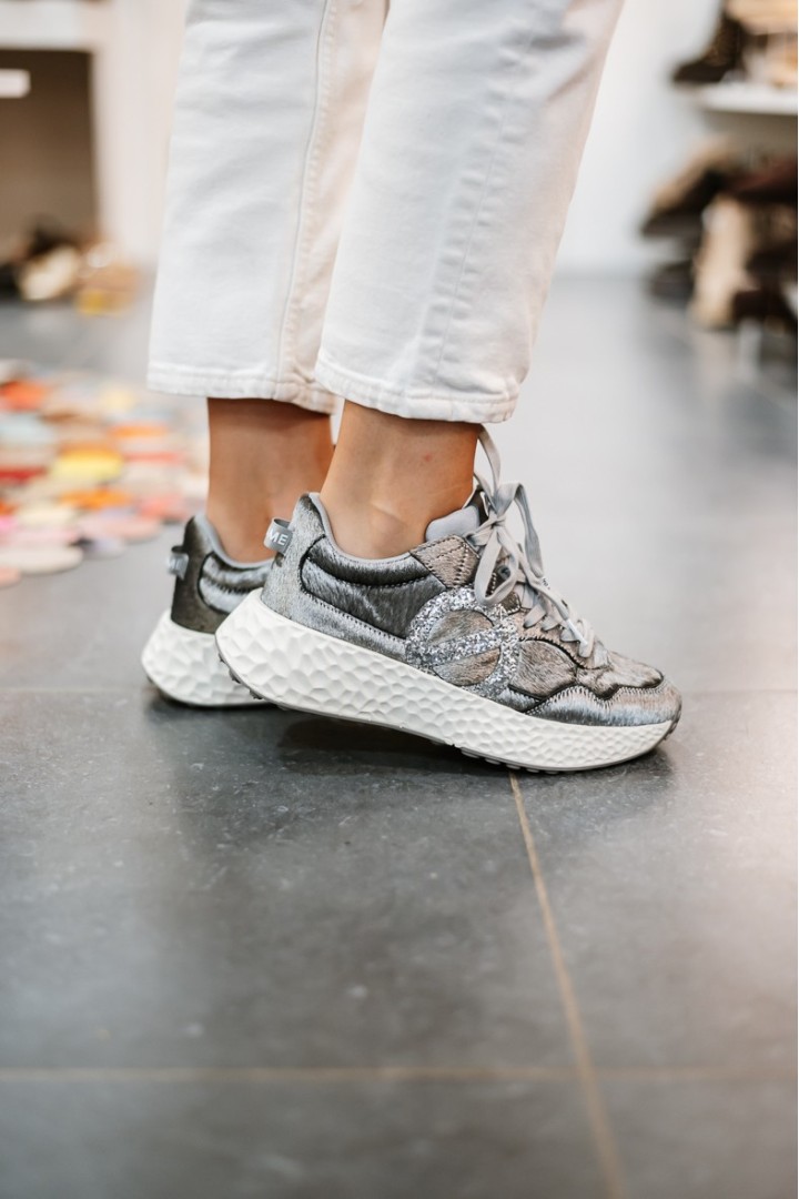 NAME CARTER JOGGER PONY GLITTER SILVER
