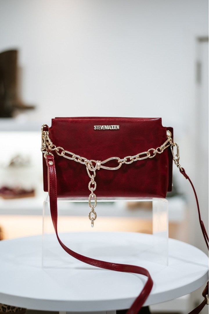 STEVE MADDEN BROSS WINE