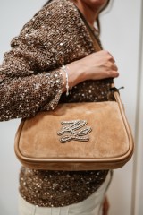 KARL LAGERFELD AUTOGRAPHE PATCH EW CARAMEL