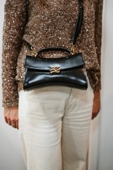 KARL LAGERFELD AUTOGRAPHE TWIST BLACK