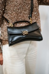KARL LAGERFELD AUTOGRAPHE TWIST BLACK