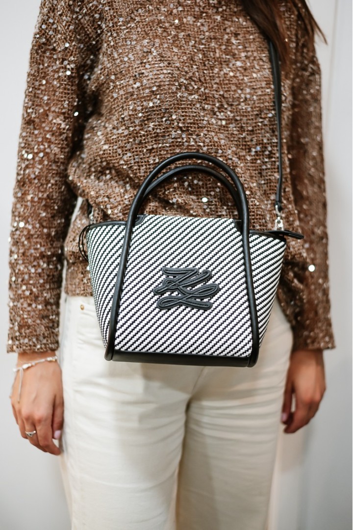 KARL LAGERFELD AUTOGRAPHE PATCH S BLACK