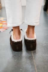 STEVE MADDEN CUDDLY CHOCO